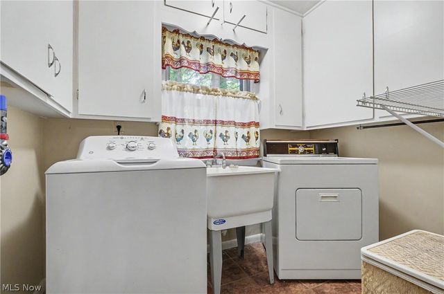 38600 Berkshire Hills Drive, Willoughby Hills, OH 44094