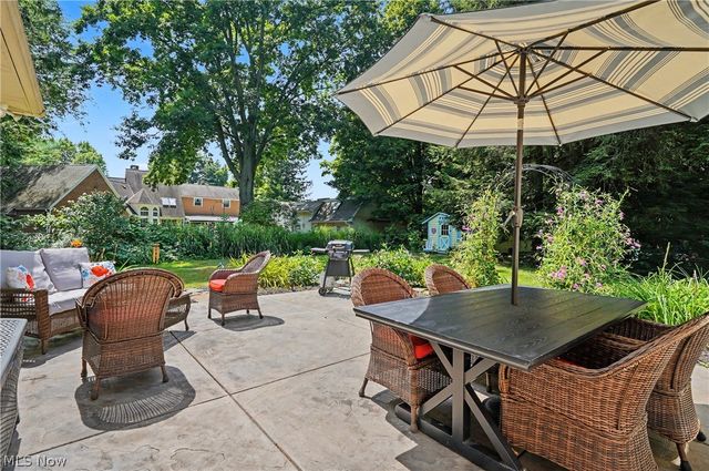 38600 Berkshire Hills Drive, Willoughby Hills, OH 44094