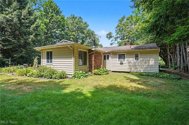 38600 Berkshire Hills Drive, Willoughby Hills, OH 44094