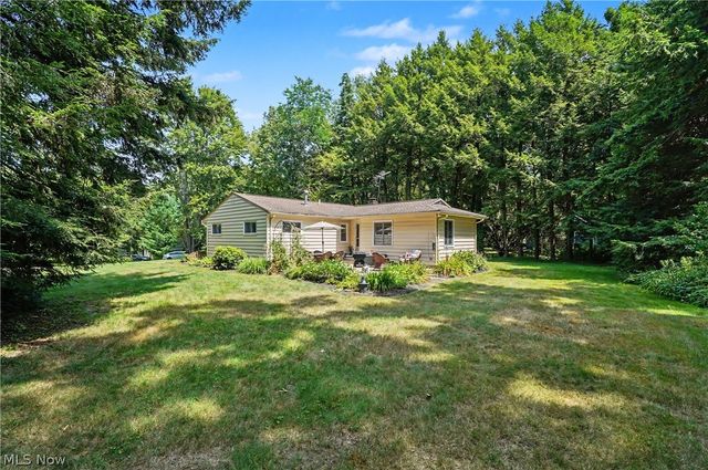 38600 Berkshire Hills Drive, Willoughby Hills, OH 44094