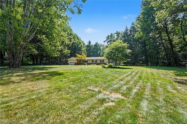38600 Berkshire Hills Drive, Willoughby Hills, OH 44094