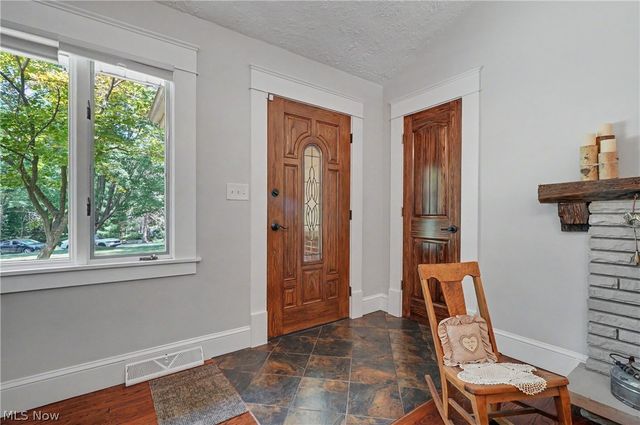 38600 Berkshire Hills Drive, Willoughby Hills, OH 44094