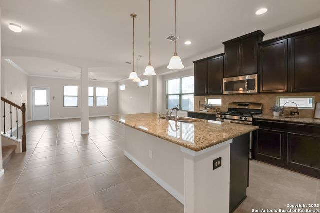 8435 Angelina Parke, San Antonio, TX 78254
