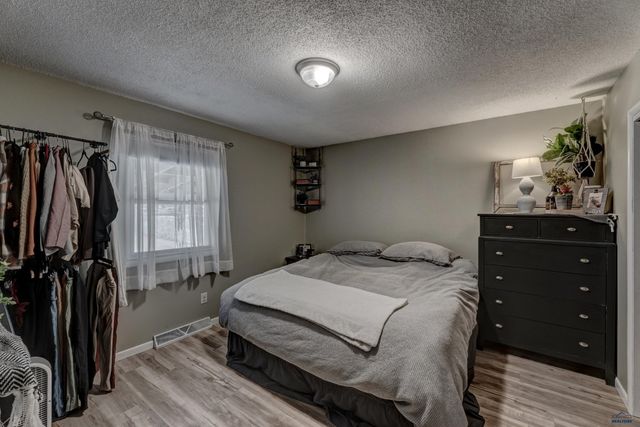 3323 CHAPEL LN, Rapid City, SD 57702