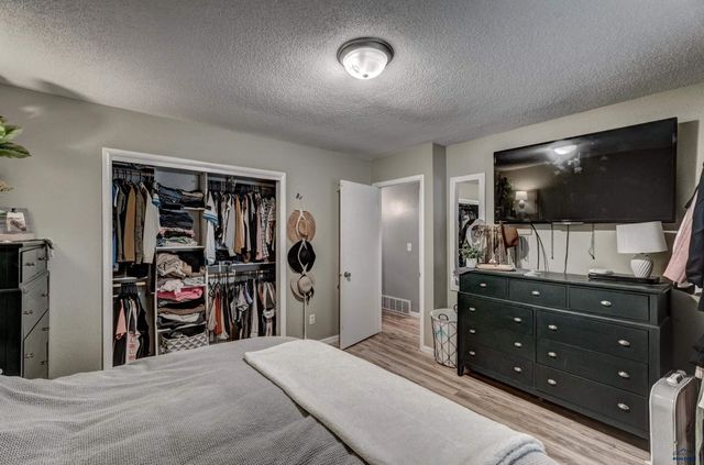 3323 CHAPEL LN, Rapid City, SD 57702