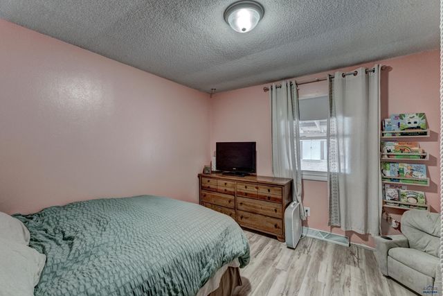 3323 CHAPEL LN, Rapid City, SD 57702