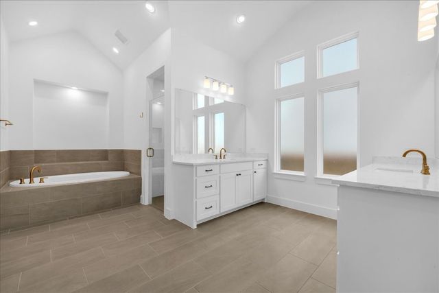 2100 Pleasant Run Lane, Fort Worth, TX 76008