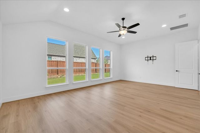 2100 Pleasant Run Lane, Fort Worth, TX 76008