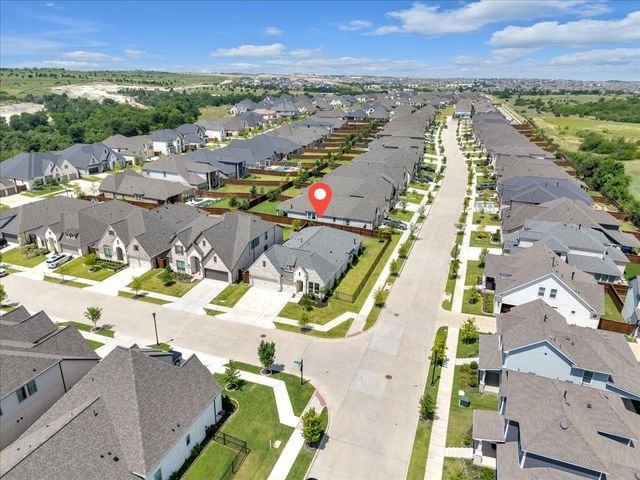 2100 Pleasant Run Lane, Fort Worth, TX 76008