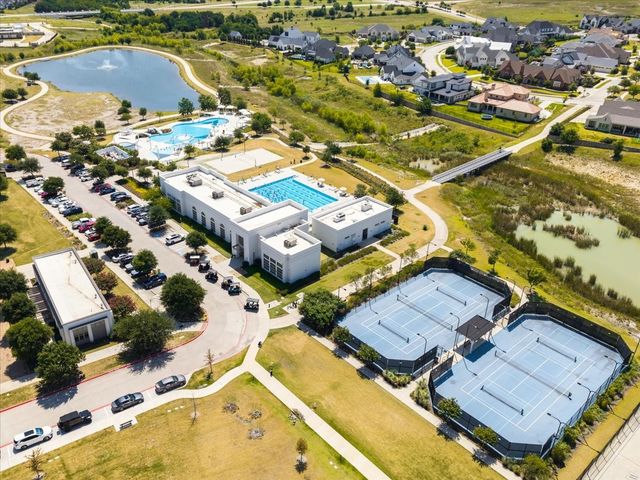 2100 Pleasant Run Lane, Fort Worth, TX 76008