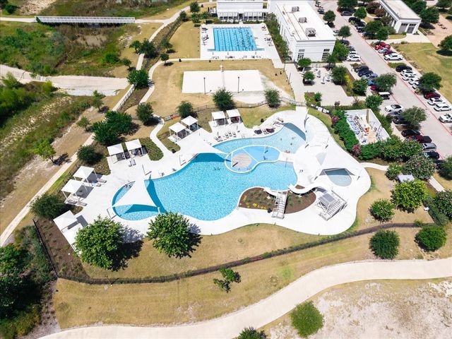 2100 Pleasant Run Lane, Fort Worth, TX 76008