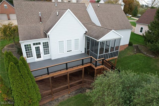 8 Merrywood Lane, Vienna, WV 26105