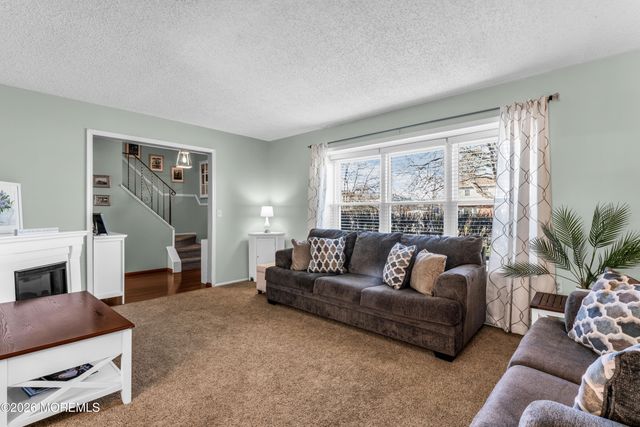 99 Westwood Drive, Toms River, NJ 08753