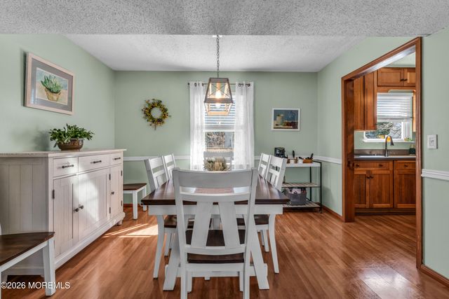 99 Westwood Drive, Toms River, NJ 08753