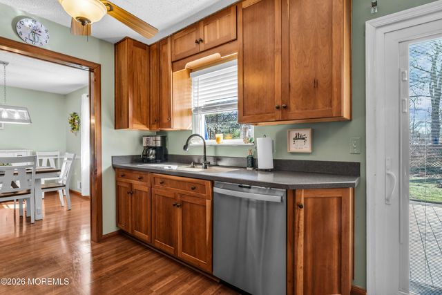 99 Westwood Drive, Toms River, NJ 08753