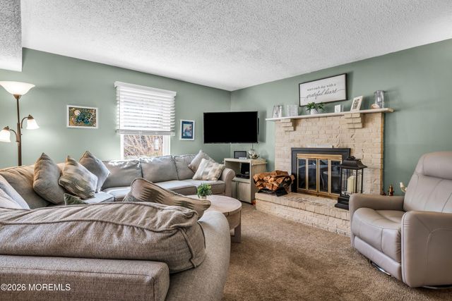 99 Westwood Drive, Toms River, NJ 08753