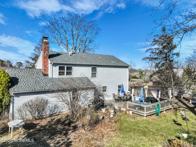 99 Westwood Drive, Toms River, NJ 08753