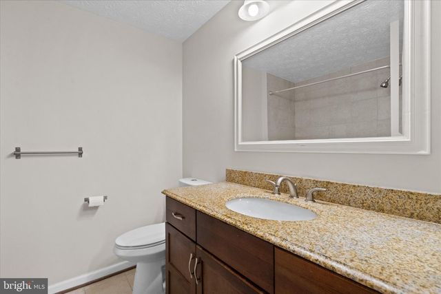 7914 TYSON OAKS CIR, Vienna, VA 22182