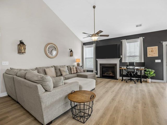 623 Munchberry Way, Spartanburg, SC 29301