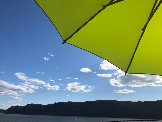 44 Hurlihe 44, Poughkeepsie, NY 12601