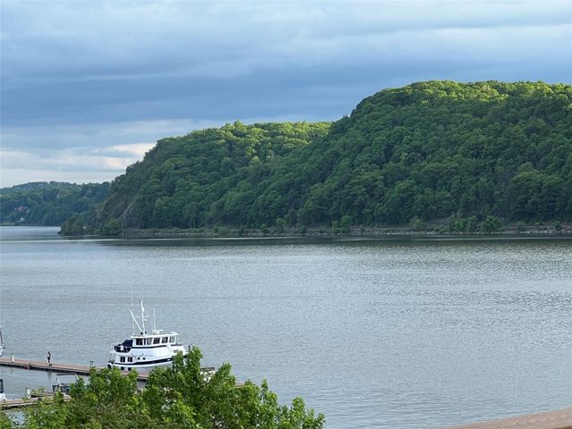 44 Hurlihe 44, Poughkeepsie, NY 12601