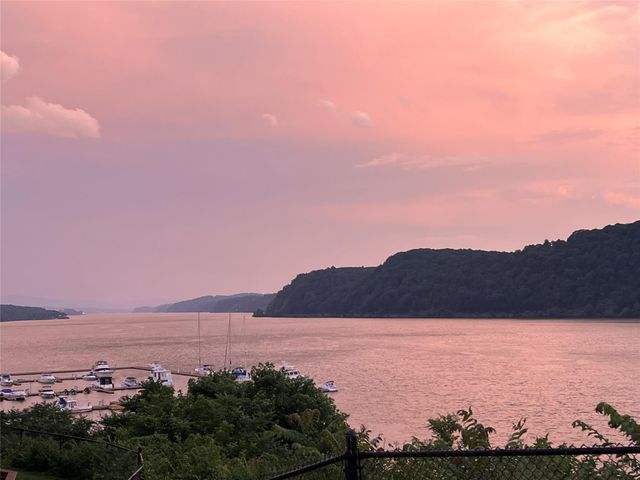 44 Hurlihe 44, Poughkeepsie, NY 12601