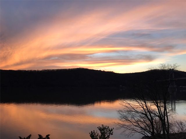 44 Hurlihe 44, Poughkeepsie, NY 12601