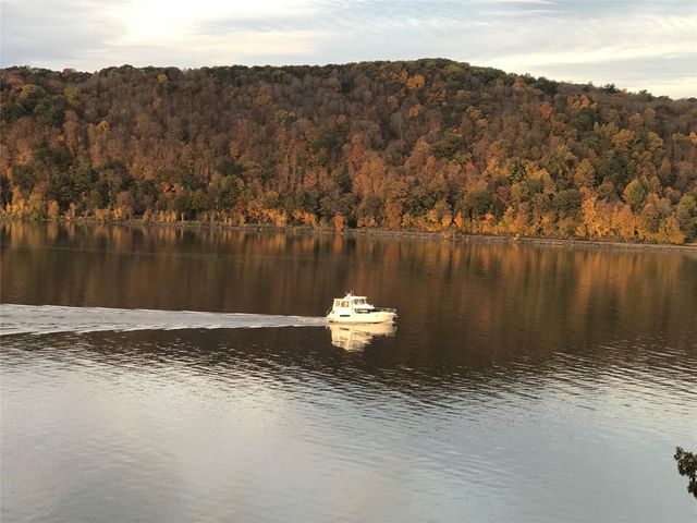 44 Hurlihe 44, Poughkeepsie, NY 12601