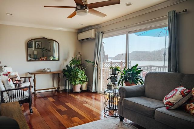 44 Hurlihe 44, Poughkeepsie, NY 12601