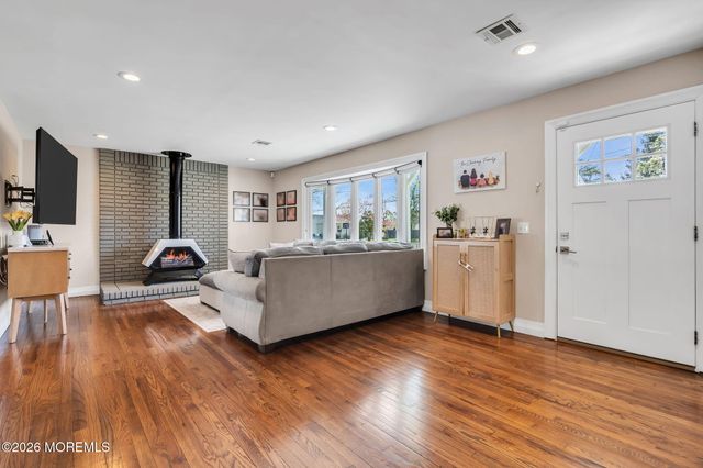 1609 Seventh Avenue, Toms River, NJ 08757