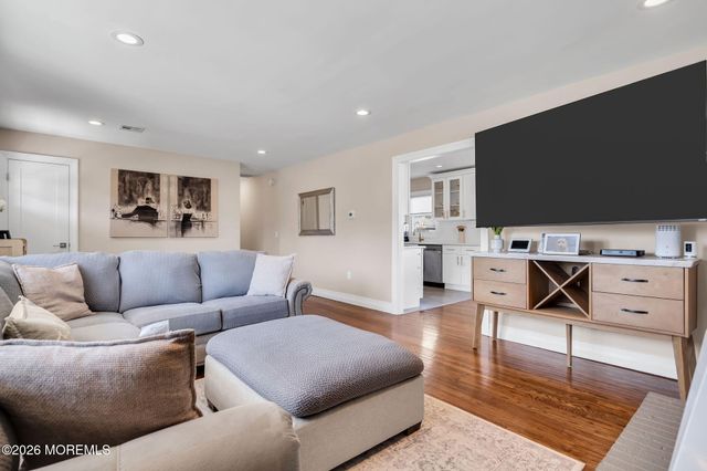 1609 Seventh Avenue, Toms River, NJ 08757