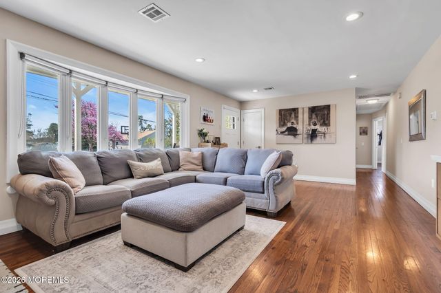 1609 Seventh Avenue, Toms River, NJ 08757