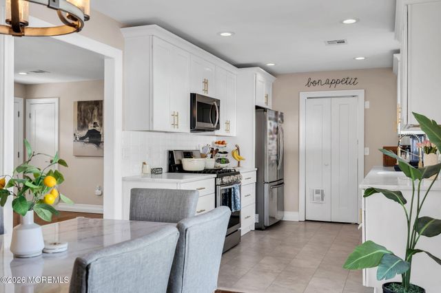 1609 Seventh Avenue, Toms River, NJ 08757