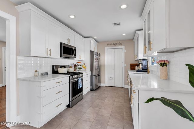 1609 Seventh Avenue, Toms River, NJ 08757