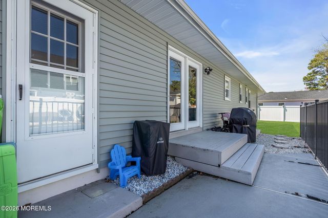 1609 Seventh Avenue, Toms River, NJ 08757