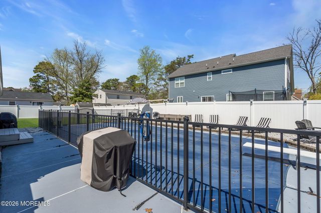 1609 Seventh Avenue, Toms River, NJ 08757