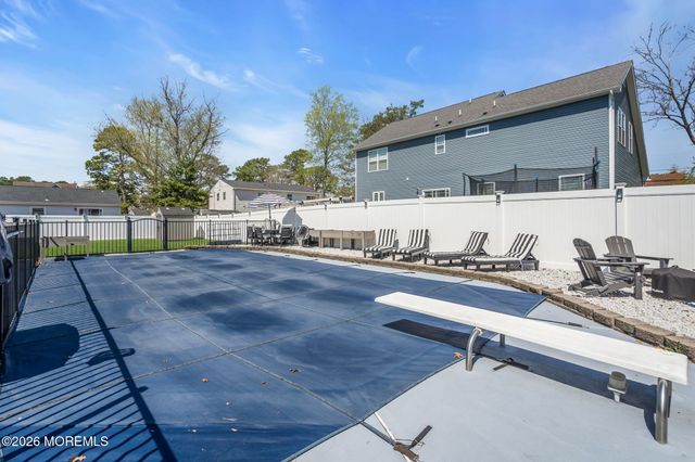 1609 Seventh Avenue, Toms River, NJ 08757