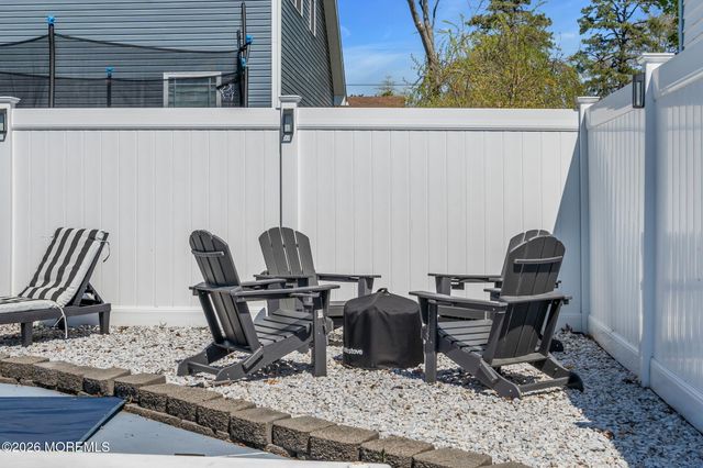 1609 Seventh Avenue, Toms River, NJ 08757