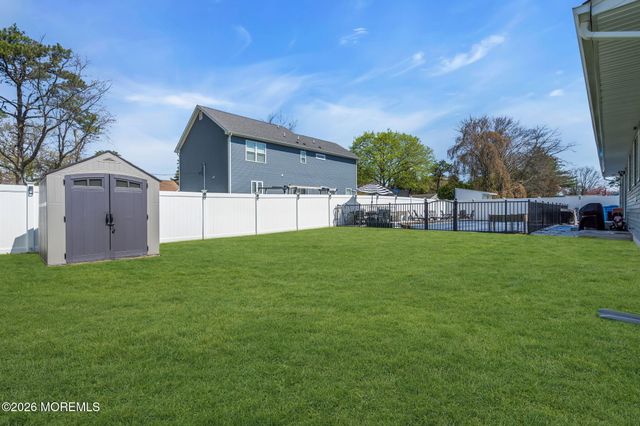 1609 Seventh Avenue, Toms River, NJ 08757