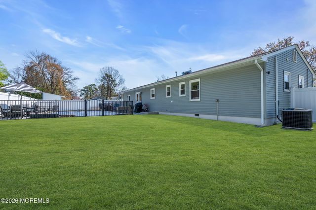 1609 Seventh Avenue, Toms River, NJ 08757