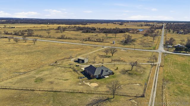3025 Grimes Road, Beggs, OK 74421
