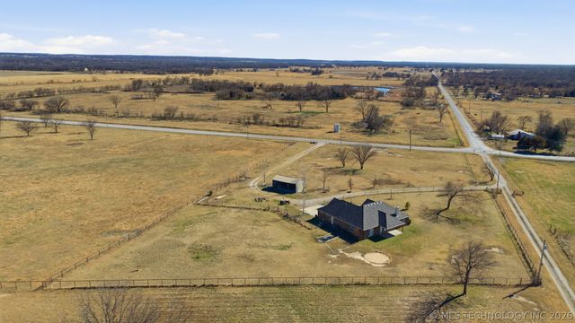 3025 Grimes Road, Beggs, OK 74421