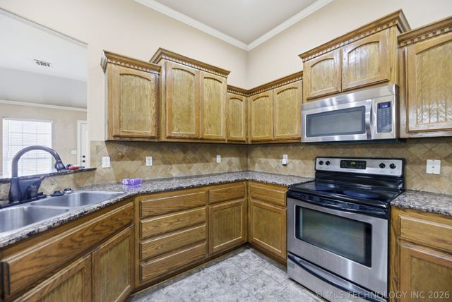 3025 Grimes Road, Beggs, OK 74421