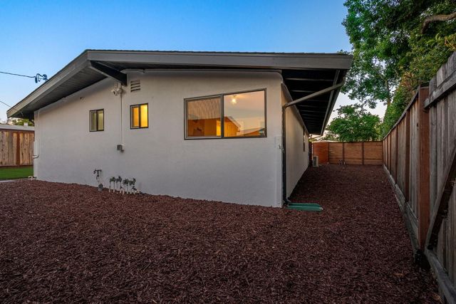 1101 Prescott Avenue, Sunnyvale, CA 94089