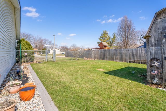 1845 W 99th Place, Crown Point, IN 46307