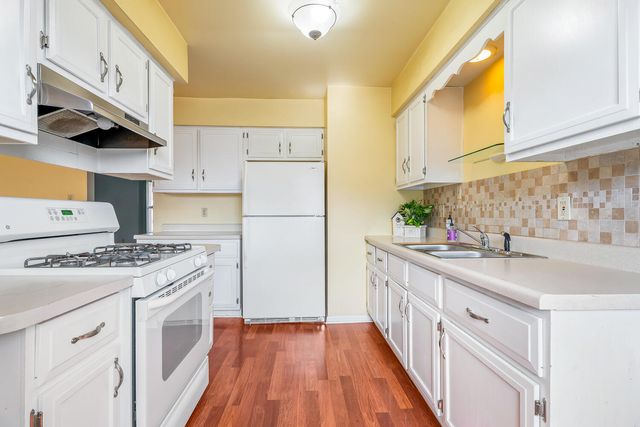 1845 W 99th Place, Crown Point, IN 46307