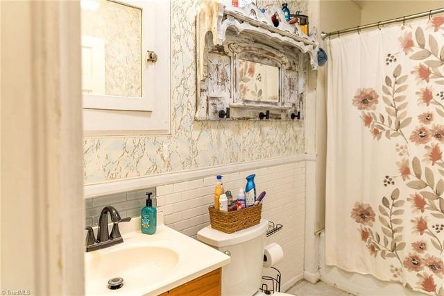 533 Fayetteville Street, Liberty, NC 27298
