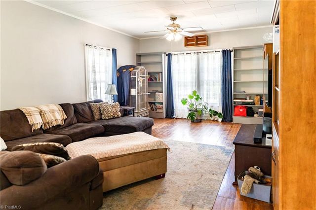 533 Fayetteville Street, Liberty, NC 27298