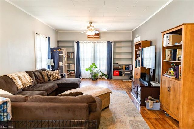 533 Fayetteville Street, Liberty, NC 27298