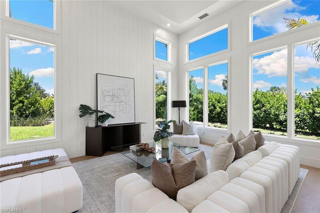 2309 Anthony CT, Naples, FL 34109